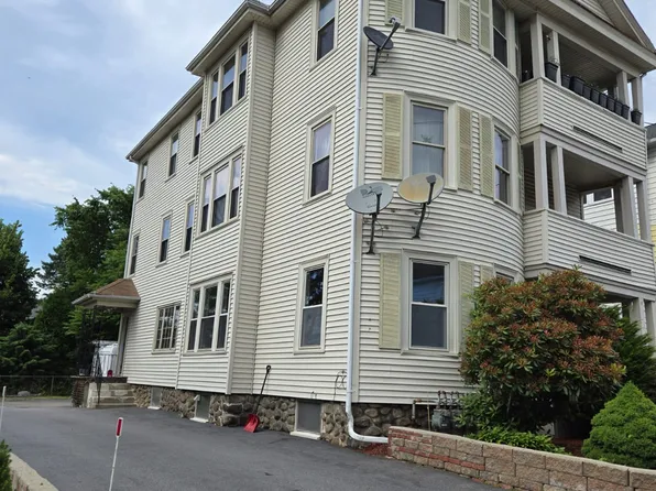 9 Greendale Ave, Worcester, MA