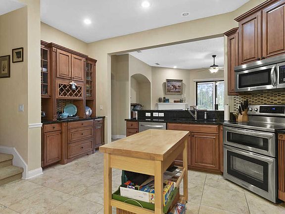 2nd image of 105 Linda Lake Ln