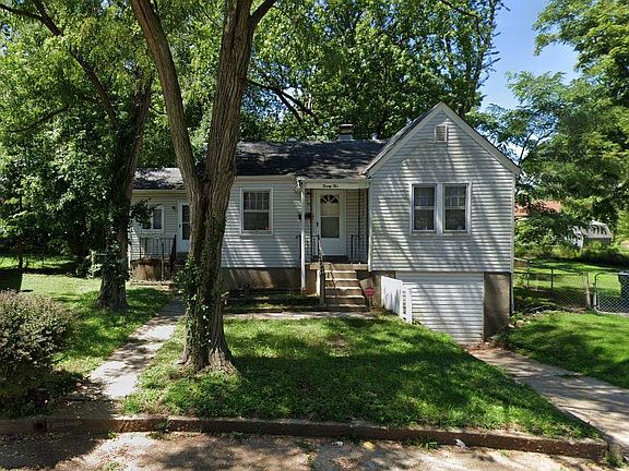 3rd image of 1760 Elkins Dr
