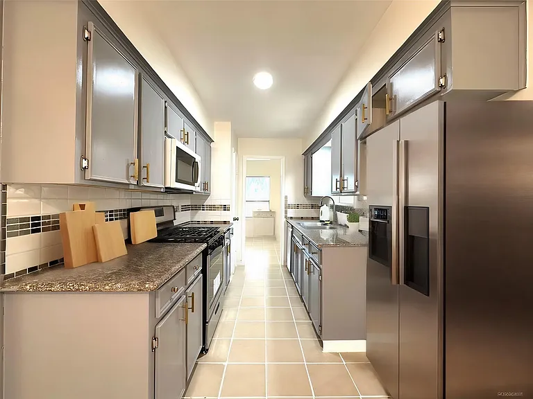 20818 Westgreen Ct — Photo 4