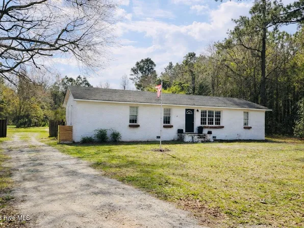 487 Fowler Manning Road, Richlands, NC 28574