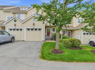 32 Rolling Ridge Rd, Hyde park, NY 12538