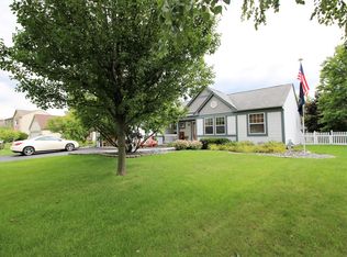 3804 Landings Rd, Joliet, IL 60431