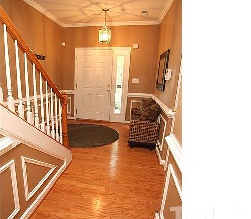 5th image of 124 Madison Square Ln