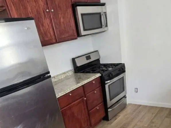 1414 W 37th Dr, Los Angeles, CA 90018