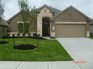 9122 Cavalier Ln, Rosenberg, TX 77469