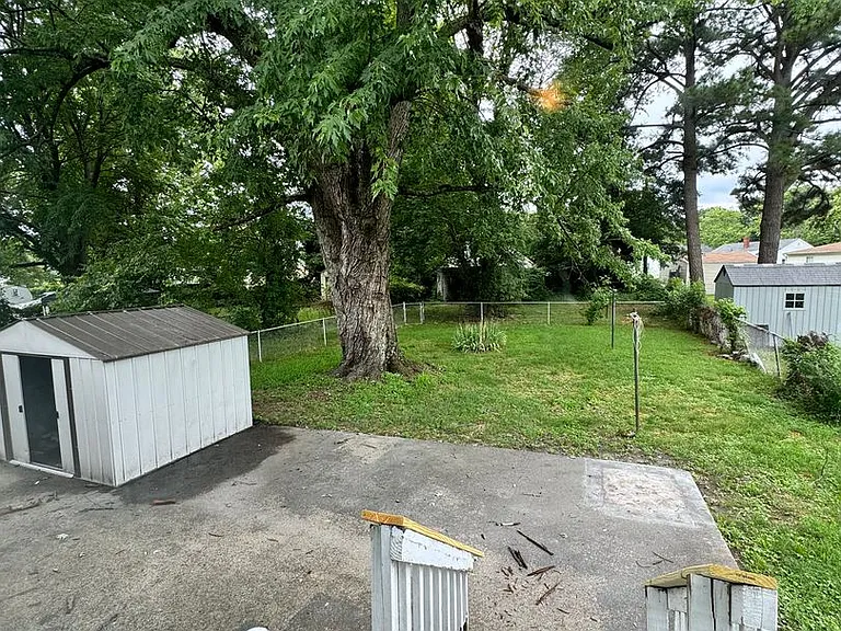 1509 Milton St — Photo 34