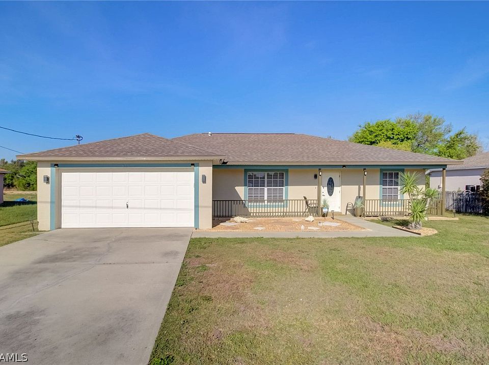 1st image of 836 Woodridge Cir
