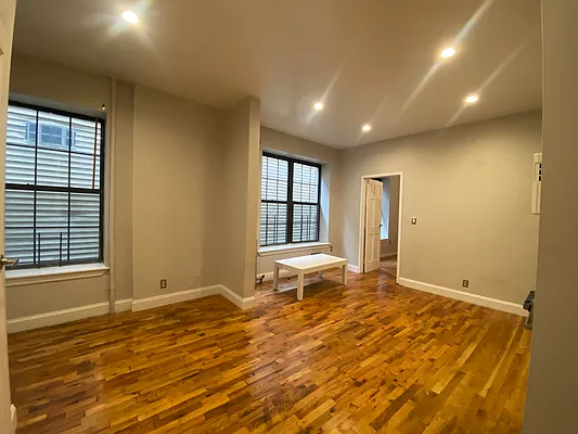 Rented by Hagstrom Management Inc | media 1