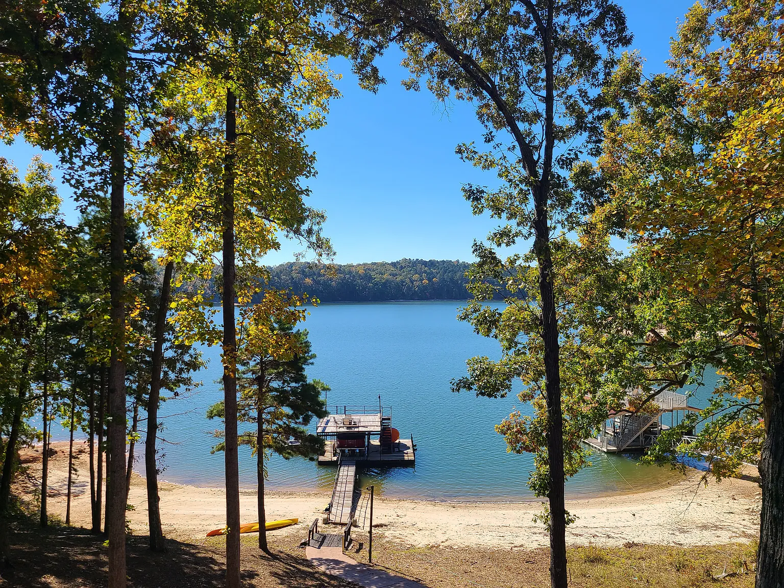 4 bed, 2520 sqft, $6,500 — Photo 1