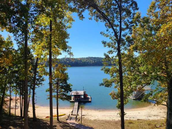 245 Inlet Point Rd, Fair Play, SC 29643