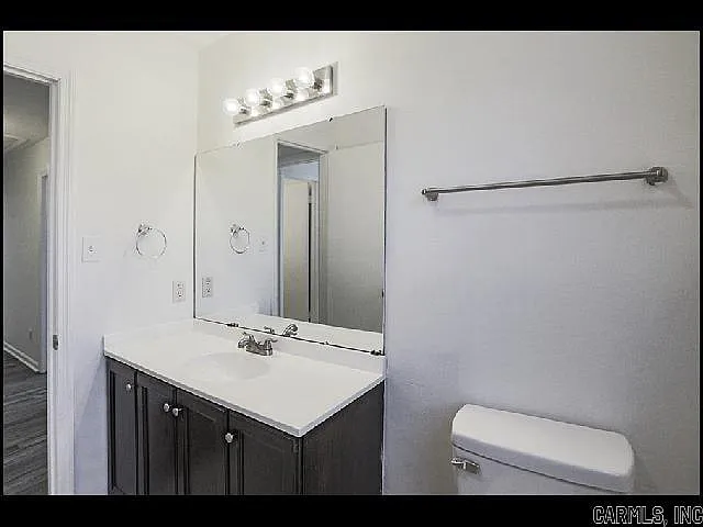 7202 Illinois St — Photo 12