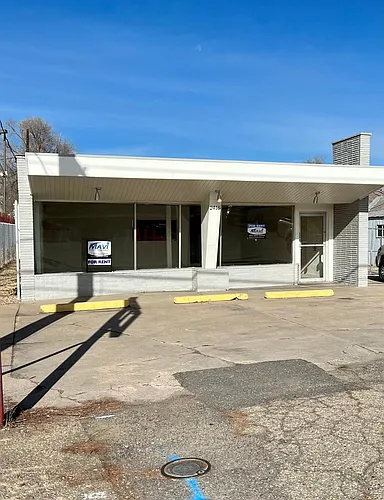 2415 W Evans Ave Photo 1
