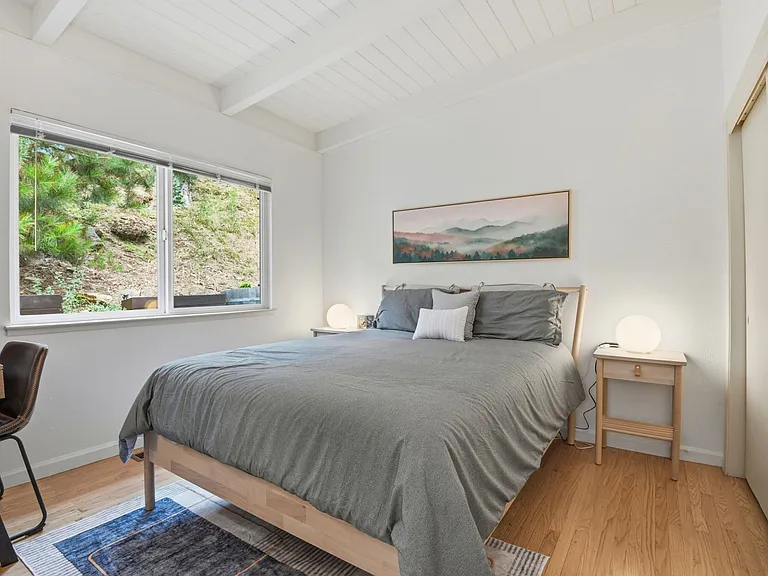 Saroni Dr — Photo 19