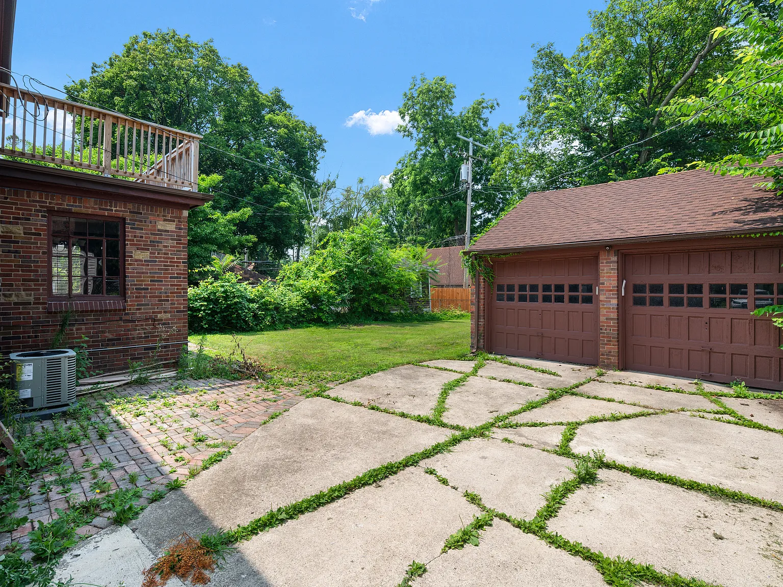 4 bed, 2.5 bath, 2129 sqft, $2,700 — Photo 4