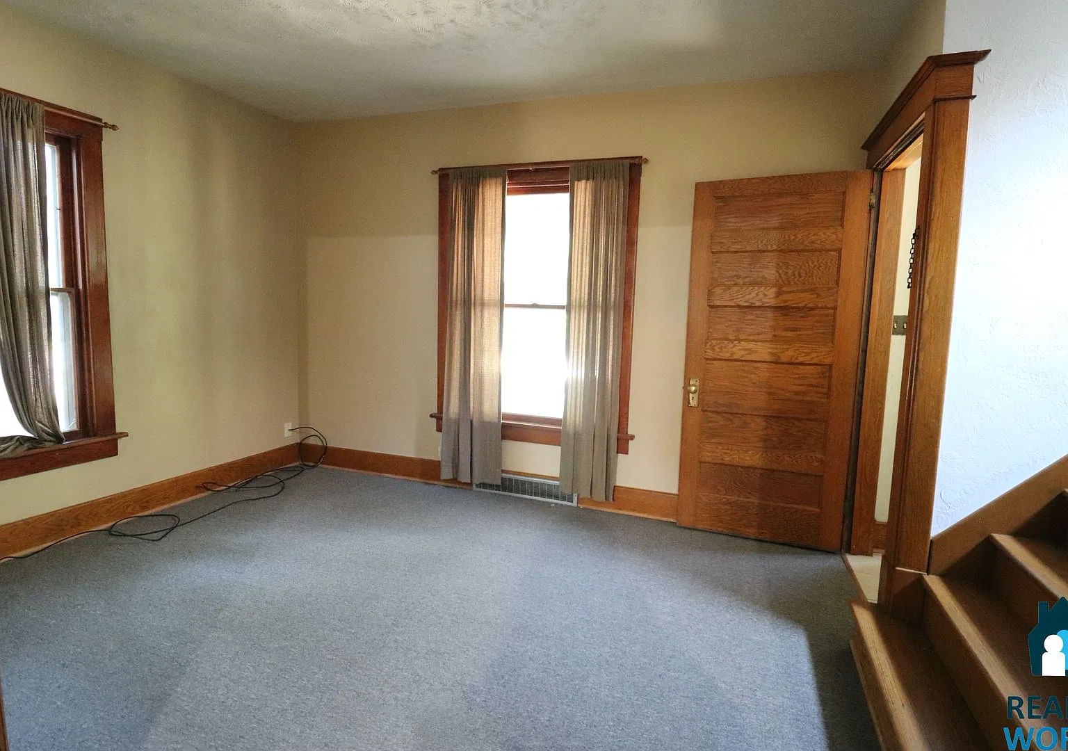 2+1 Bedroom Home — Photo 2