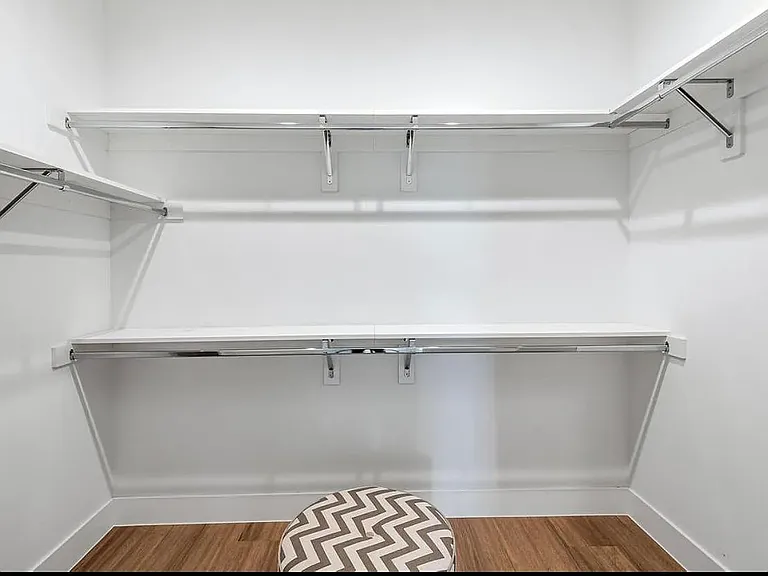 1906 Overland Ave #202 — Photo 1