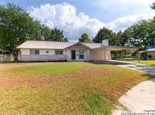 100 Forest Way, Schertz, TX 78154