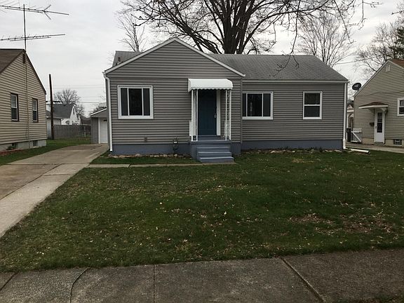 3rd image of 622 Harvard Ave