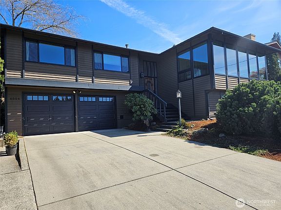 2nd image of 6504 113th Avenue NE