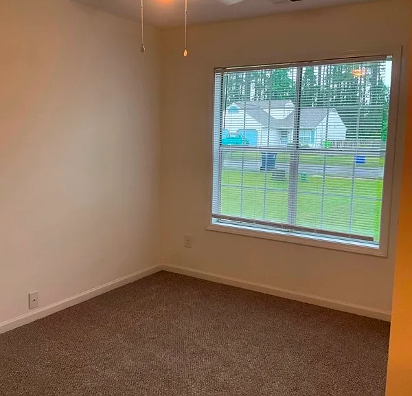 126 Village Ct — Photo 6