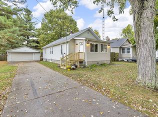519 7th St, Michigan Center, MI 49254
