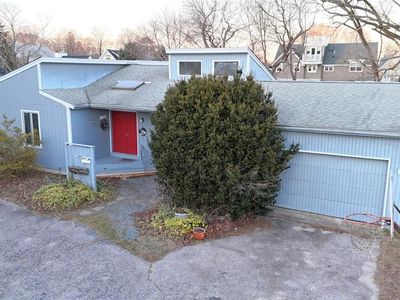 27 Westmoreland St, Narragansett, RI, 02882