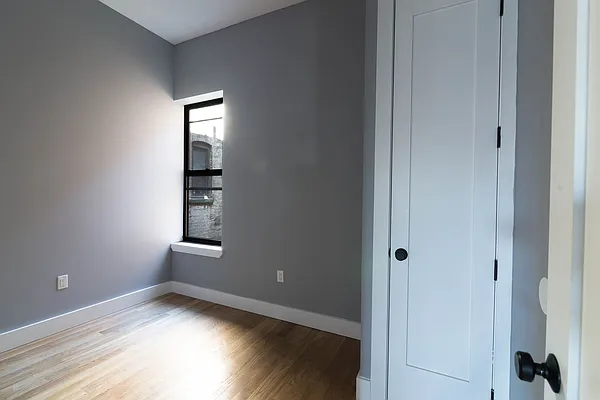 Rented by Nooklyn NYC LLC | media 36