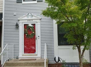8605 Western Oak Dr, Springfield, VA 22153