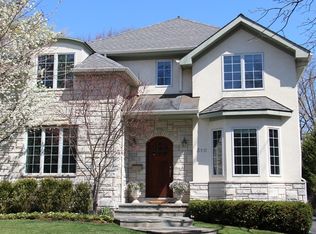 310 E Woodland Rd, Lake Bluff, IL 60044