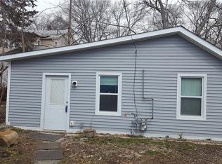 70 Crane St, Fairfield, CT 06825