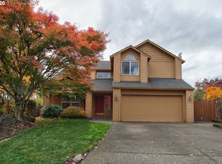 1919 N Westlake Loop, Newberg, OR 97132