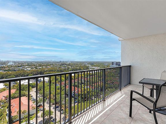 4th image of 3200 Port Royale Dr N APT 2103