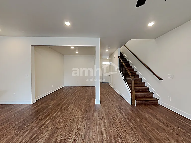 8220 125th St E — Photo 8