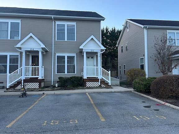 4th image of 15-5 Beverly Ct