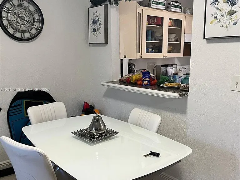 652 NW 3rd St #103 — Photo 5
