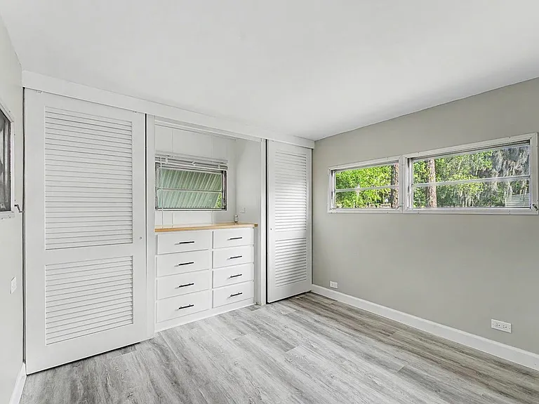 5053 Dunedin St — Photo 15