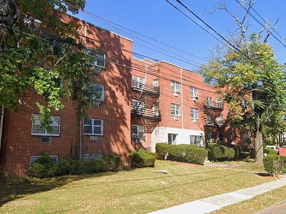 3rd image of 117 Crescent Ave APT 6B