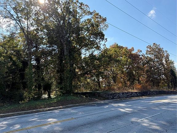 2nd image of 4819 Glenwood Rd