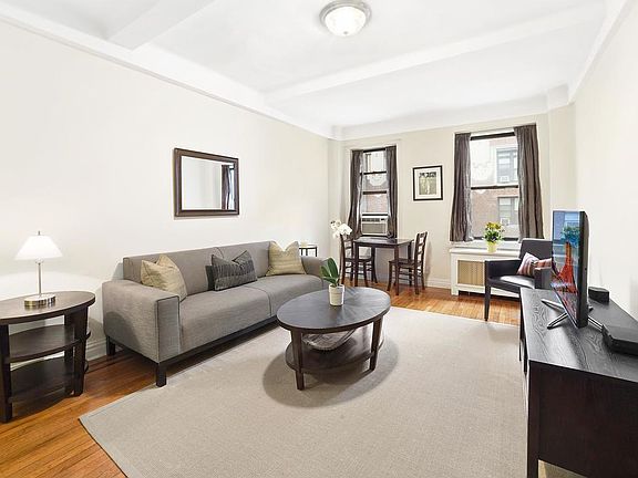 2nd image of 142 E 49th St APT 7A