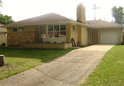 1st image of 2440 Sunnyside Ave