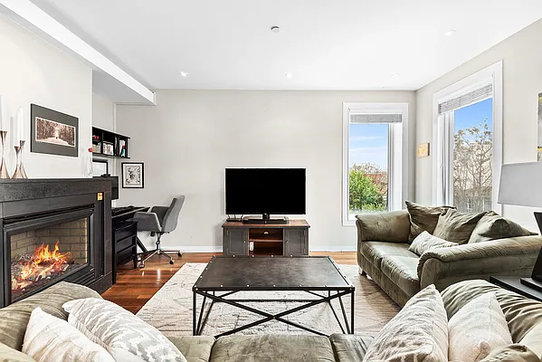 Sold by Compass | media 2