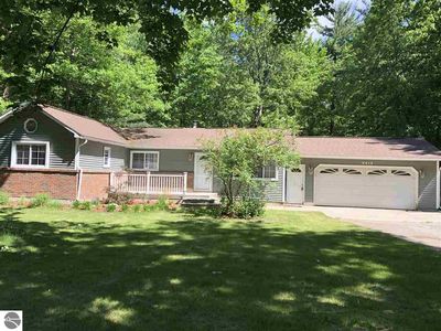3619 Forest Lakes Dr, Traverse City, MI, 49696
