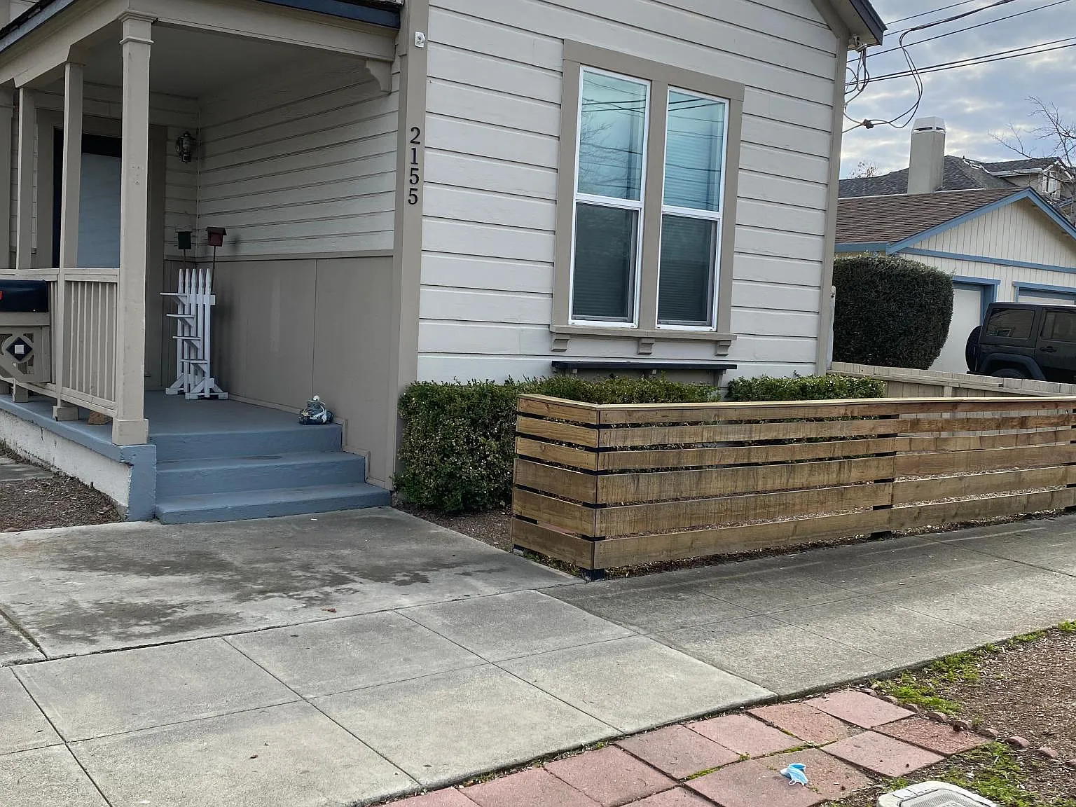 3 bed, 1000 sqft, $3,000 — Photo 1