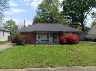 954 Ivy Rd, Memphis, TN 38117