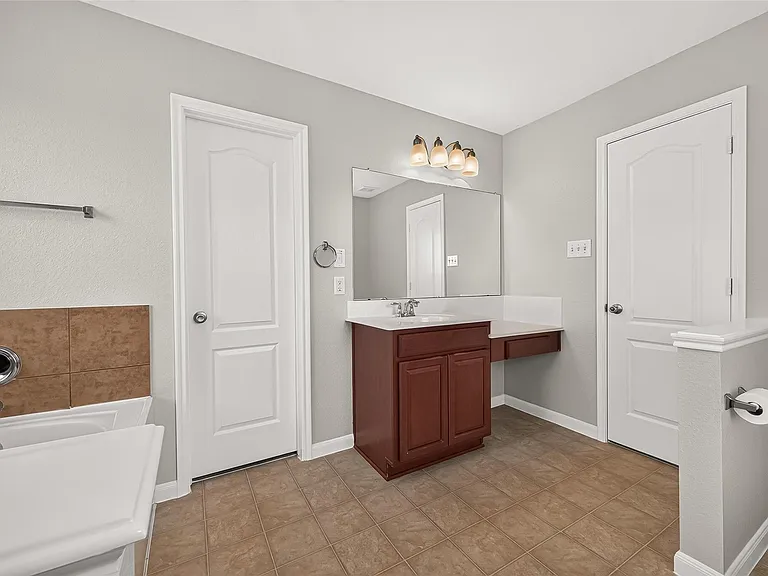 18403 Tupper Bend Ln — Photo 29