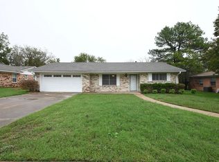 1607 Anthony St, Kaufman, TX 75142
