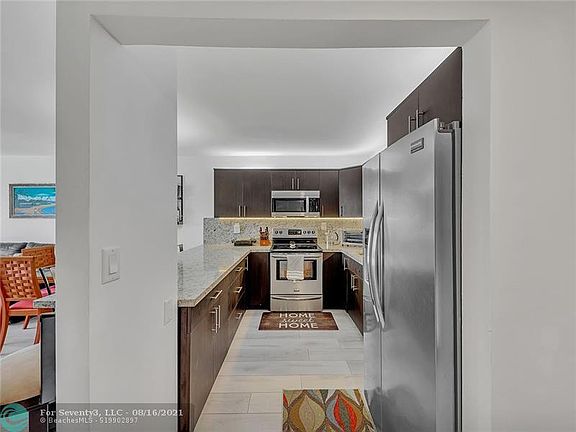 3rd image of 1421 S Ocean Blvd APT 506