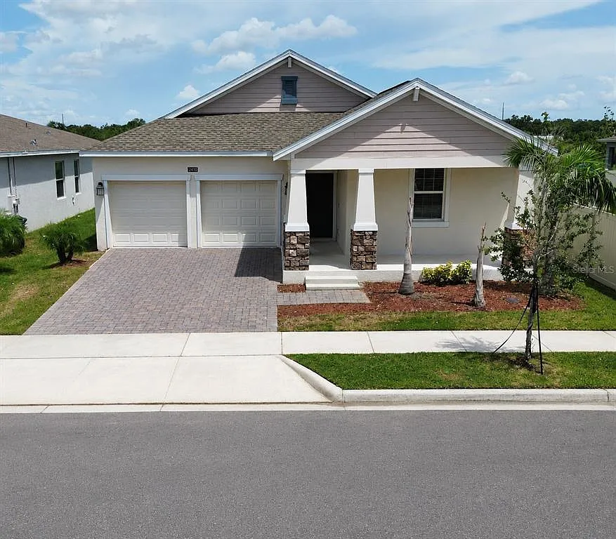 4 bed, 3.0 bath, 2151 sqft, $2,850 — Photo 1