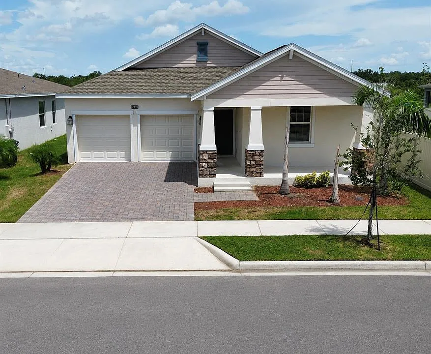 2410 Relaxing Ln